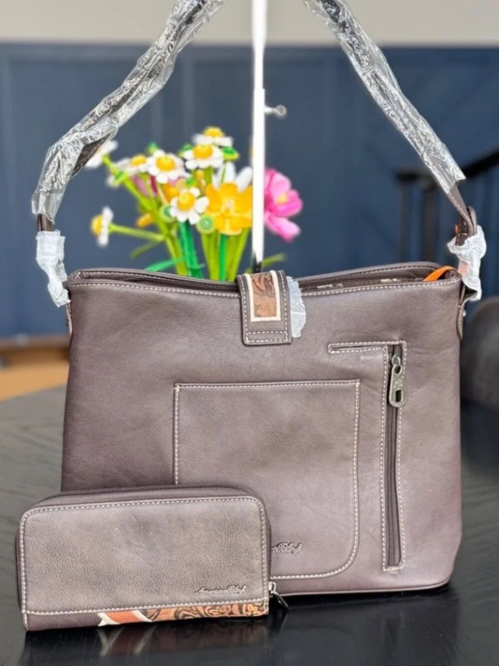 American Bling by Montana West Handbag and Wallet Set NWT - Picture 3 of 7